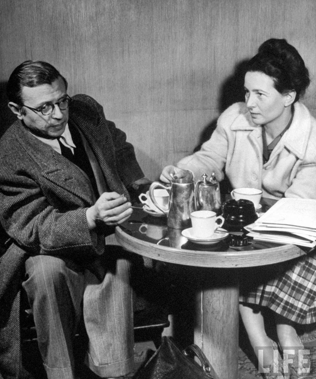 Leitura, um exercício generoso, segundo Sartre e Beauvoir